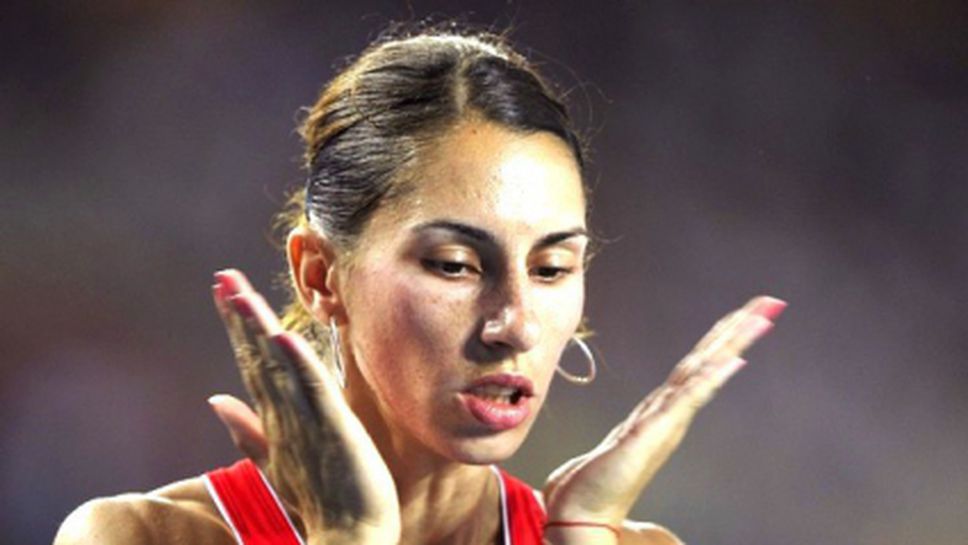 Ваня Стамболова с нов рекорд на 800 метра