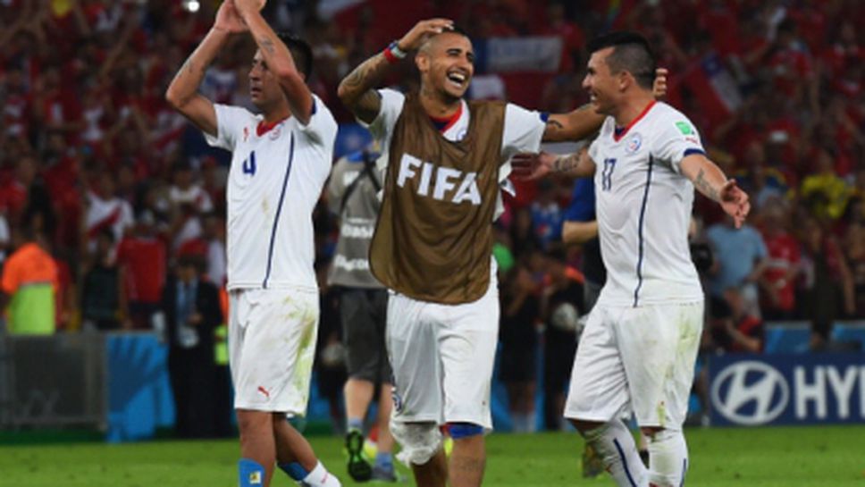 Селекционерът на Чили разкри какво спира трансфера на Видал в Ман Юнайтед