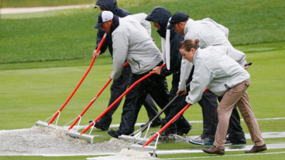 Дъжд забави програмата на PGA Championship
