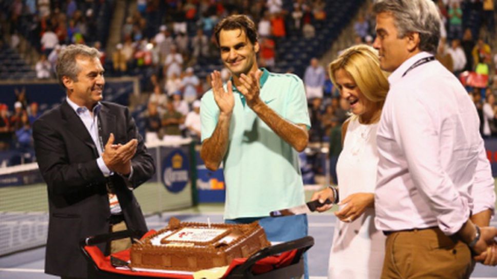 (АРХИВ) Федерер с победа навръх рожден си ден, предстои 1/2-финал срещу Лопес