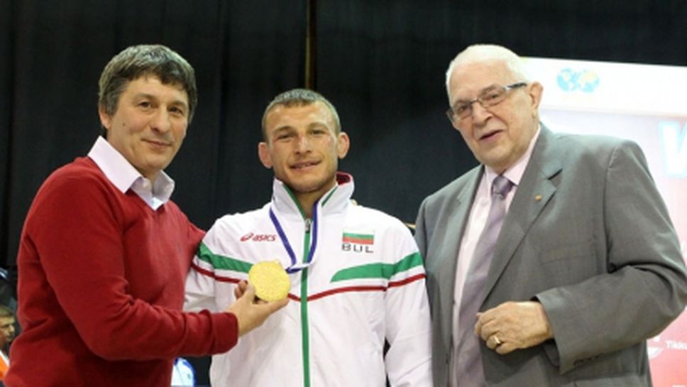 Александър Костадинов отстъпи лидерското място в ранглистата на ФИЛА