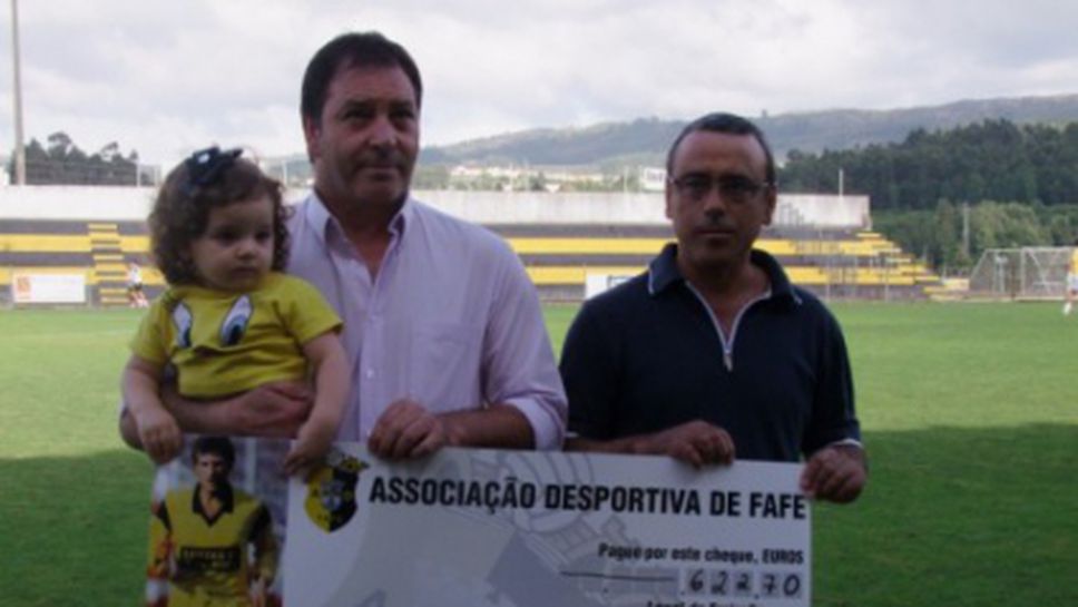 Португалският клуб Фафе събра пари за Живко Господинов