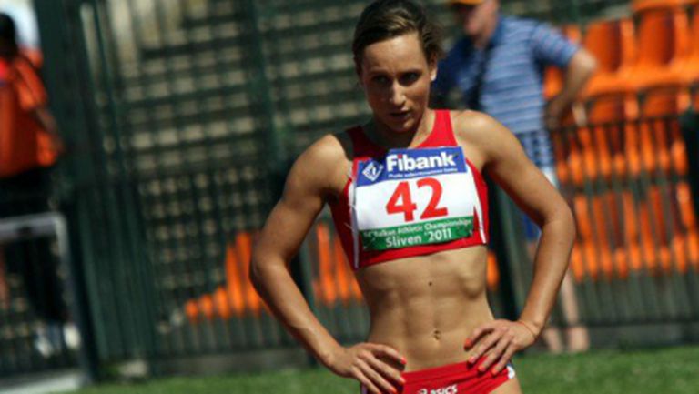 Ефтимова в първи коридор на 100 м, Ивет бяга в последната серия