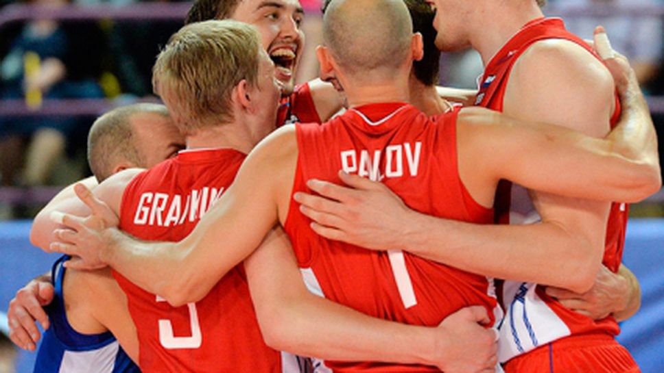 Андрей Воронков води 17 волейболисти на "Хуберт Вагнер"