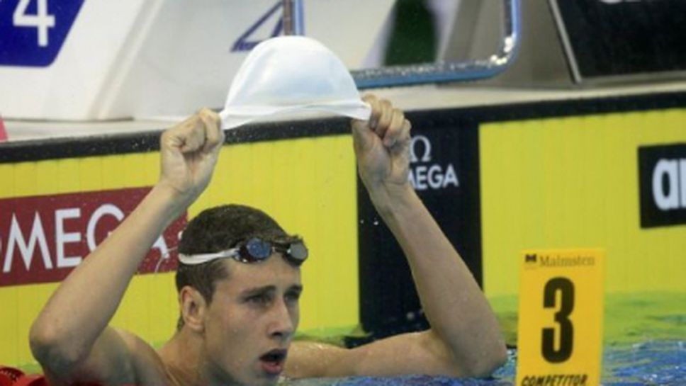 Кристиан Голомеев плува под националния рекорда на баща си