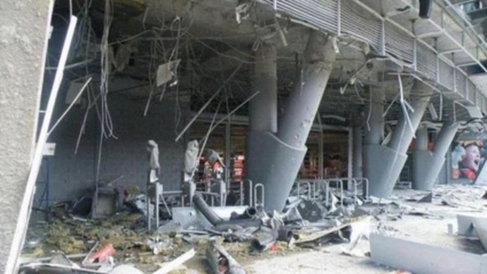 Бомби избухнаха на стадиона на Шахтьор - "Донбас Арена" в опасност (видео+галерия)
