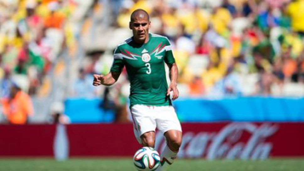 Карлос Салсидо прекрати кариерата си в националния отбор на Мексико