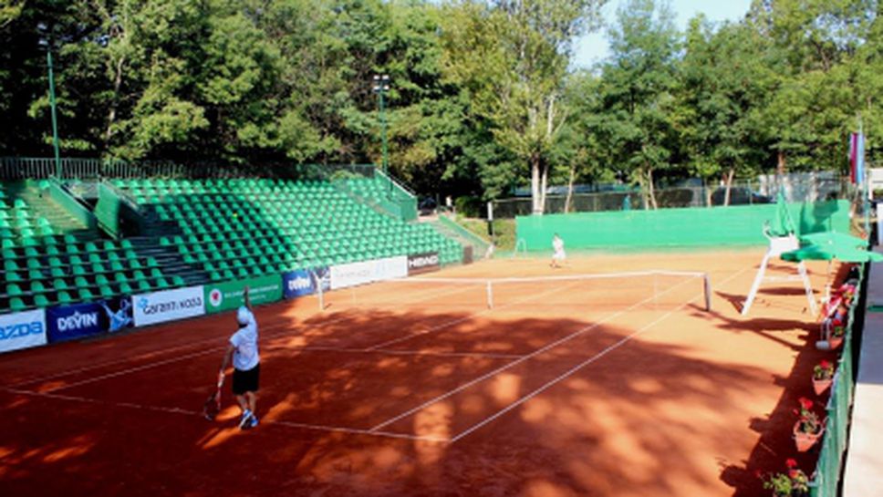 Над 100 тенисисти на Държавното лично първенство за мъже и жени