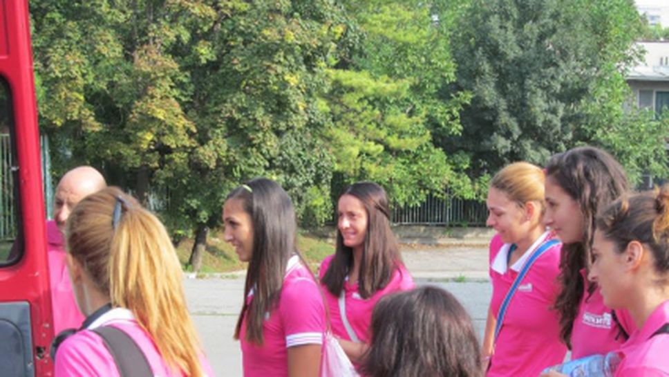 Женският шампион Дунав 8806 потегли за контролите в Румъния