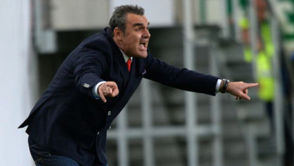 Унгария остана без селекционер