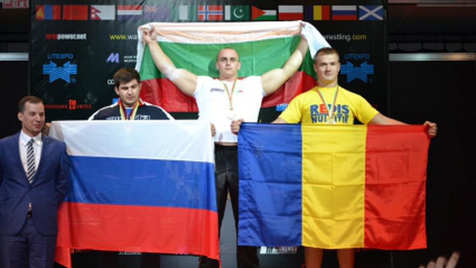 България има четирима финалисти в третия състезателен ден на световното
