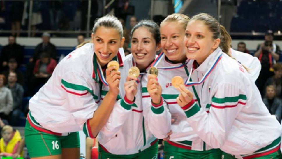 Изпратиха волейболистките със здравец за Италия