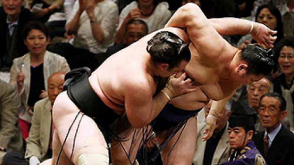 Аояма с положителен баланс в Токио след нова победа