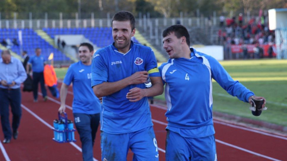 Миро Антонов се хвали: Отстранихме ЦСКА с 9 момчета под 23 години