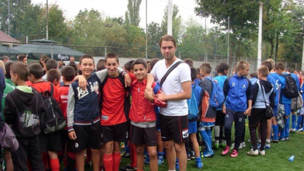 Децата на Локо (Сф) при набор 2002 с рекордна за школата на клуба победа