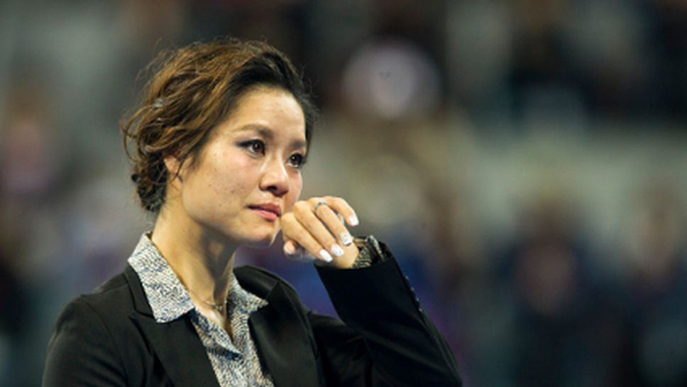 На Ли се сбогува с китайската публика със сълзи на очи (видео + галерия)
