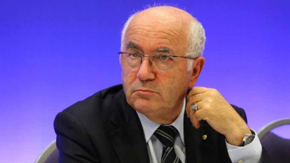 Президентът на италианския футбол иска въвеждането на видеоповторения