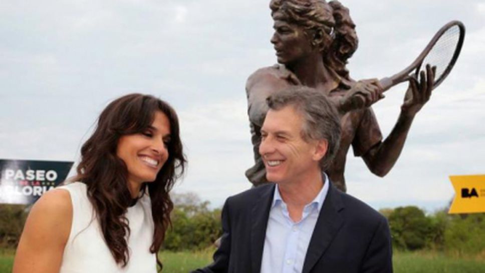 Габриела Сабатини вече има статуя в Буенос Айрес
