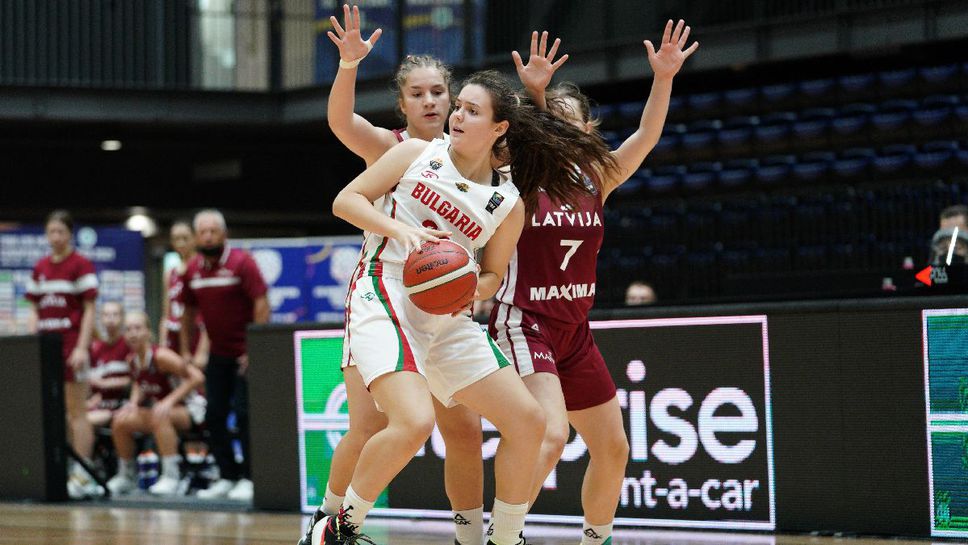 Таня Гатева събира 16-годишните националки в Чепеларе