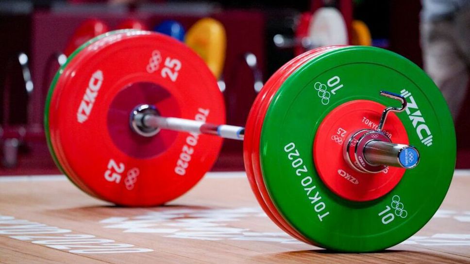 Турнир по вдигане на тежести в Русе събира над 80 състезатели