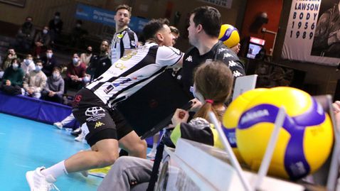 Нефтохимик обяви първото си ново чуждестранно попълнение