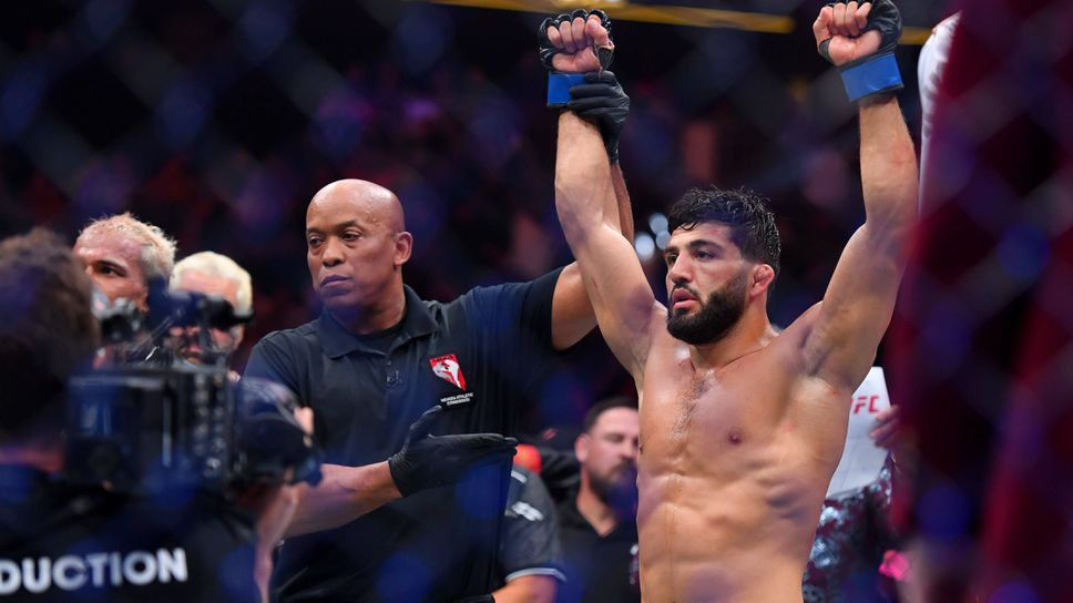 Има резервен боец за шампионския дуел на UFC 317