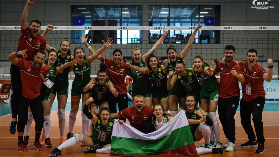 Министър Кузманов поздрави бронзовите медалистки🏐