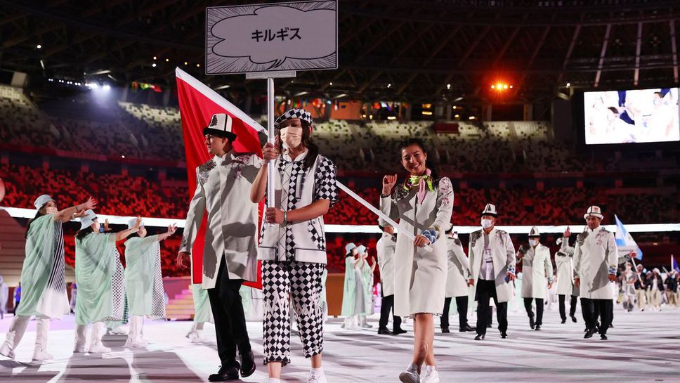 Спортисти от три нации не бяха с маски на откриването на Токио 2020