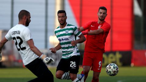  Милчо Ангелов обмисля няколко оферти след напускането на Царско село 