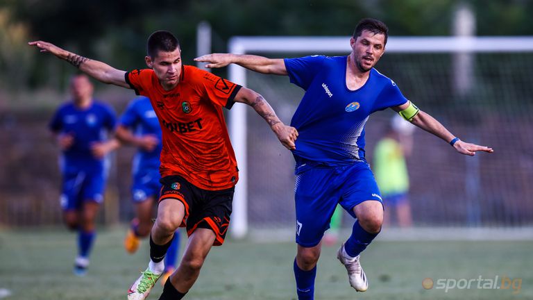 Марица (Пловдив) се наложи над Литекс с 1:0 в мач от Втора лига