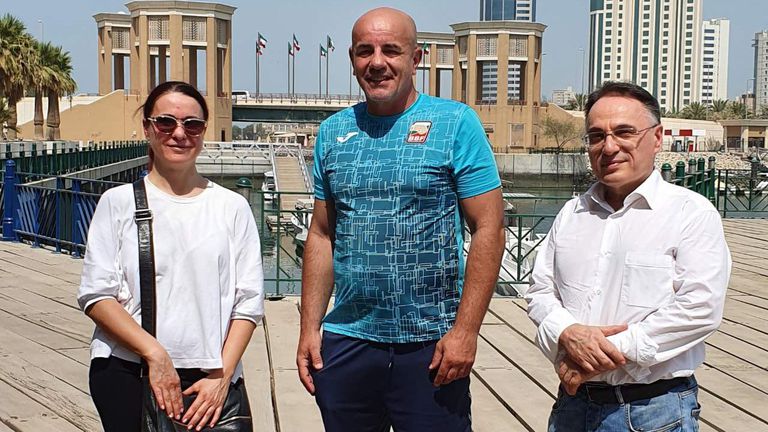 Европейският сребърен медалист отказа в третия рунд тайландеца Танарат Сенгпет