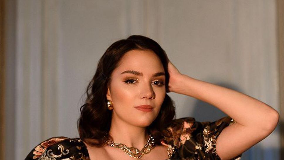 Евгения Медведева влезе в ролята на страстна испанска муза