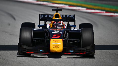 Почти безгрешен Лоусън спечели спринта от Формула 2 на „Пол Рикар“