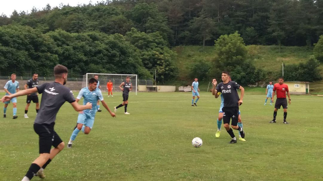 Академик (Свищов) излъга Бенковски в Исперих