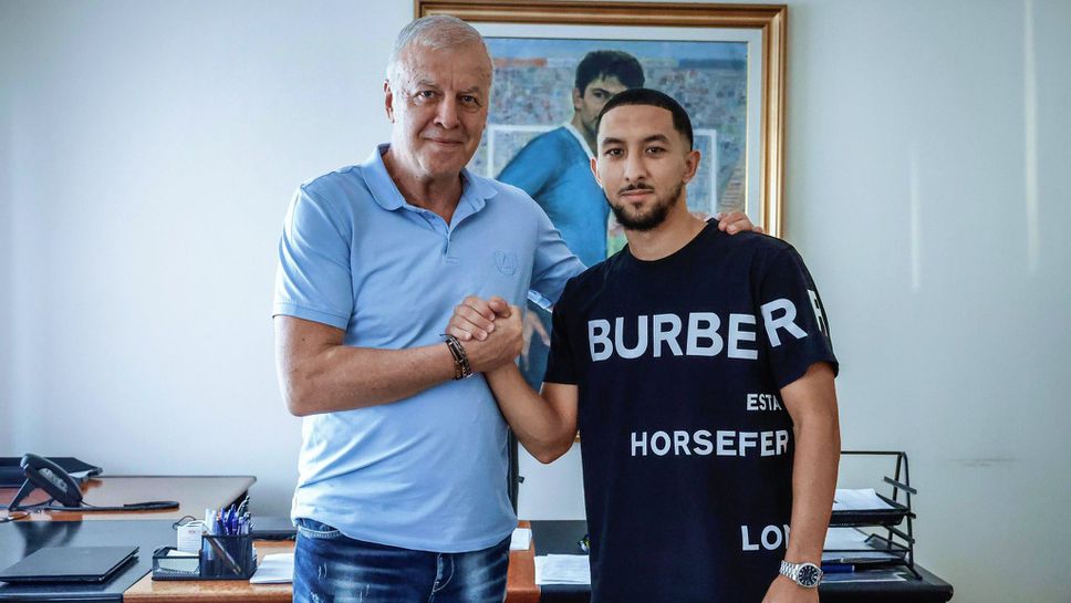 Мазир Сула избра своя номер в Левски