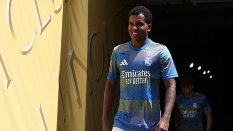 Тотнъм се включва в битката за Родриго