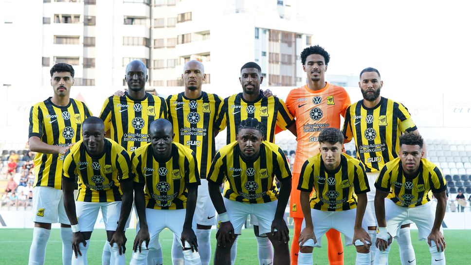 Отборът на Фенербахче записа убедителна победа с 4 0 срещу тима