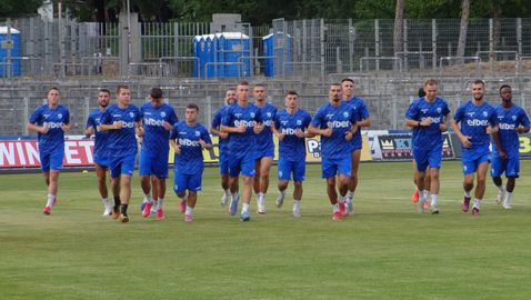 Арда картотекира Ковачев за ХИК, над 4000 души на мача