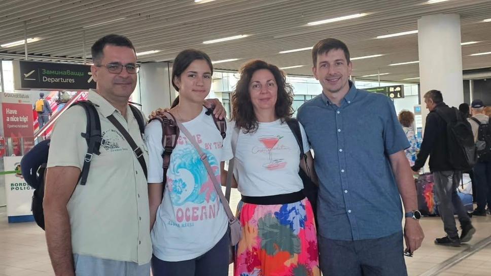Деница Ангелова замина за Маями