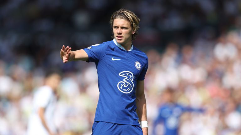 Кристъл Палас ще направи опит да купи халфа на Челси