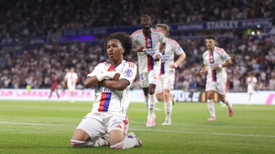 Лион отнесе Метц с класика и оглави класирането