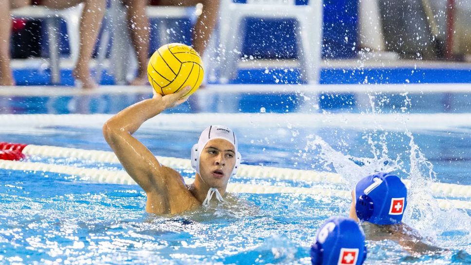България се разправи с Литва и е на полуфинал на Европейското по водна топка за юноши до 18 години