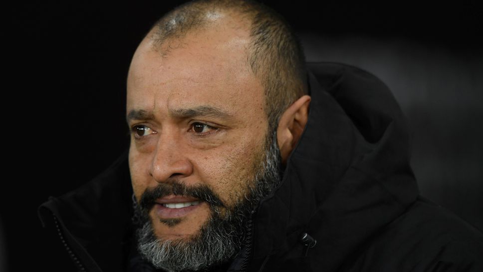 Еспирито Санто засега остава начело на Нотингам