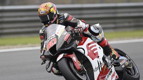 Накагами продължа участието си в Япония, въпреки пълната с кръв ръкавица