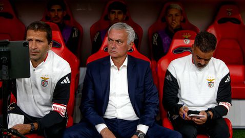  Моуриньо: Бенфика играе, с цел да завоюва шампионата 