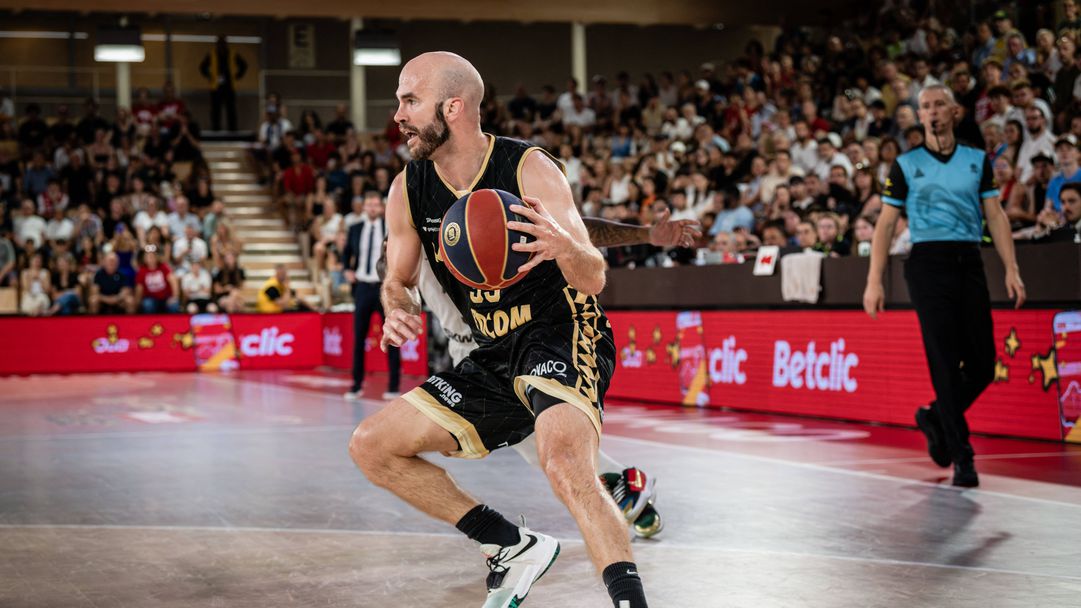 Ник Калатес за Янис Адетокунбо: Не очакваш един от тримата най-добри играчи в света да се държи така