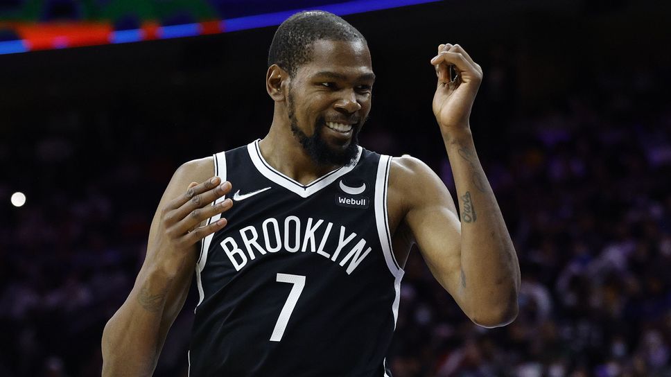 Дюрант развинти Сиксърс, Бостън с тежка загуба от Торонто