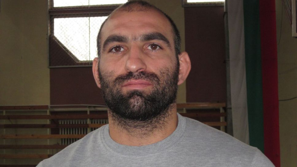 Юлиян Георгиев стана световен шампион по борба за ветерани