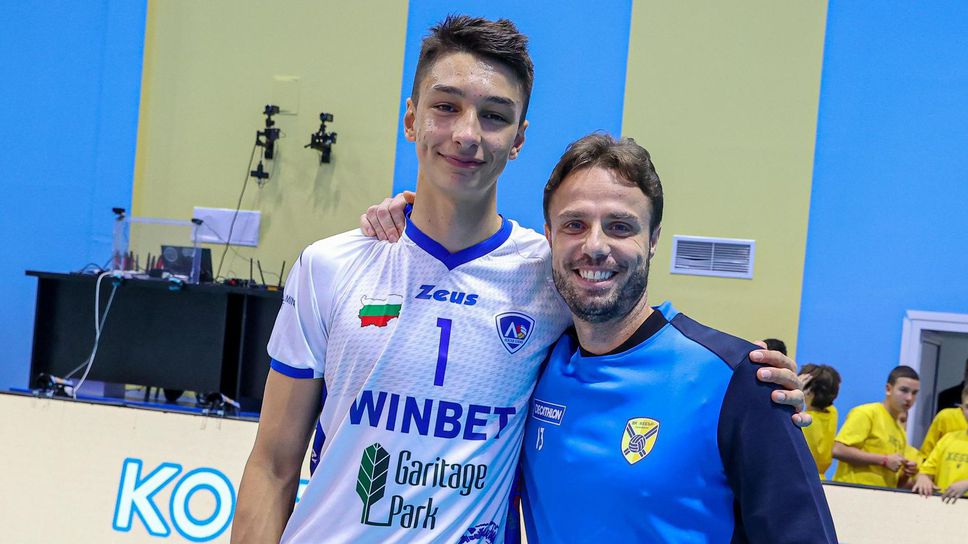 Звезди на Хебър и Левски заедно в името на бъдещето преди полуфиналния плейоф от мъжкото волейболно първенство