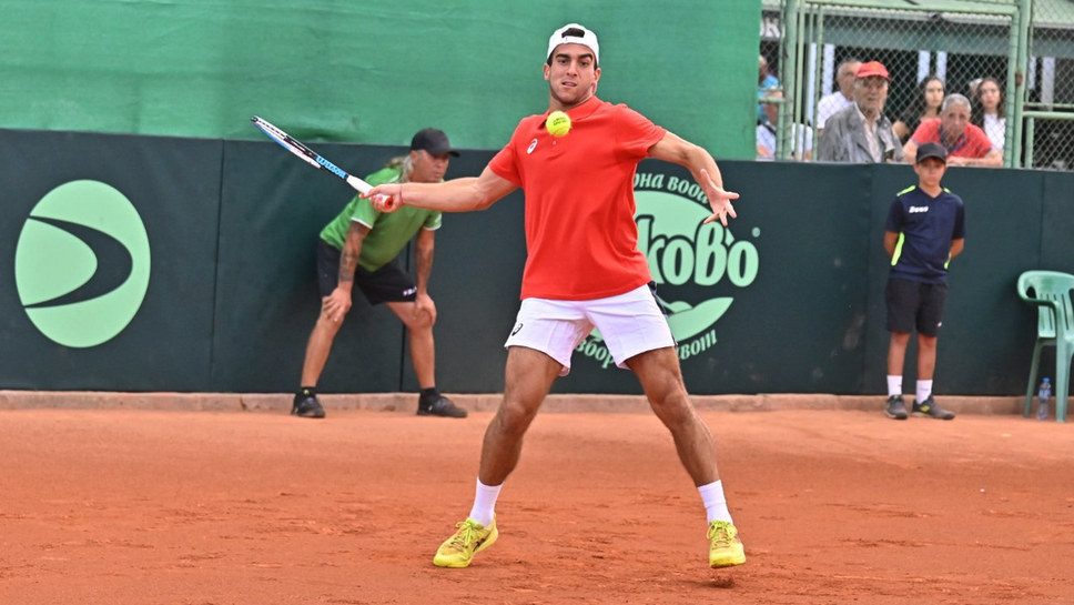 Националът на България за Купа Дейвис Янаки Милев достигна до